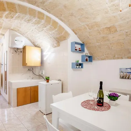 Apartment Heartbeat - 200m From Sea Monopoli