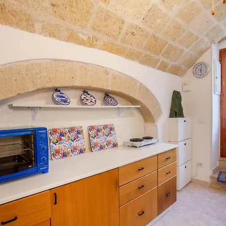 Heartbeat - 200m From Sea Monopoli